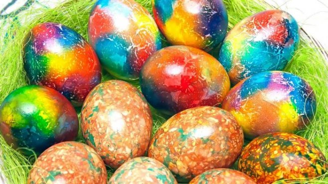 Как покрасить яйца на Пасху