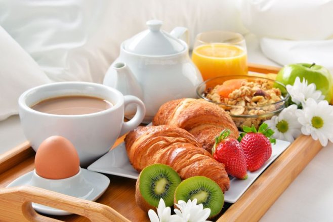 Черный список завтраков: 11 продуктов, которыми вы разрушаете свой желудок по утрам