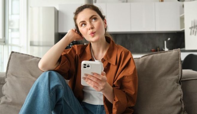 Как социальные сети крадут вашу радость и вызывают синдром FOMO