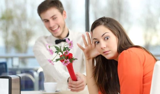 Можно ли дружить с бывшими и как это влияет на текущие отношения?